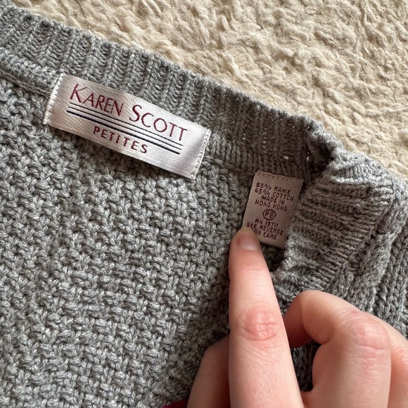 Vtg sweater vest - Picture 2 of 5